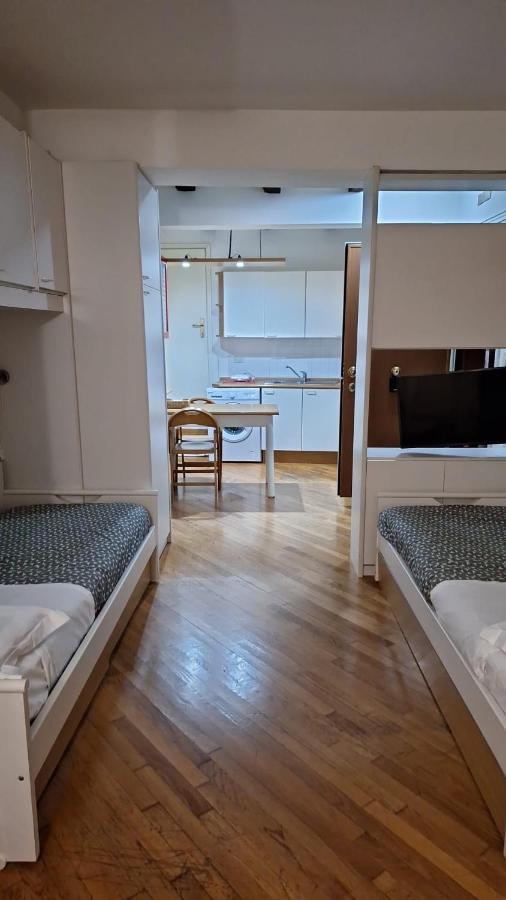 Historic Center - With 2 Single Beds Daire Bolonya Dış mekan fotoğraf